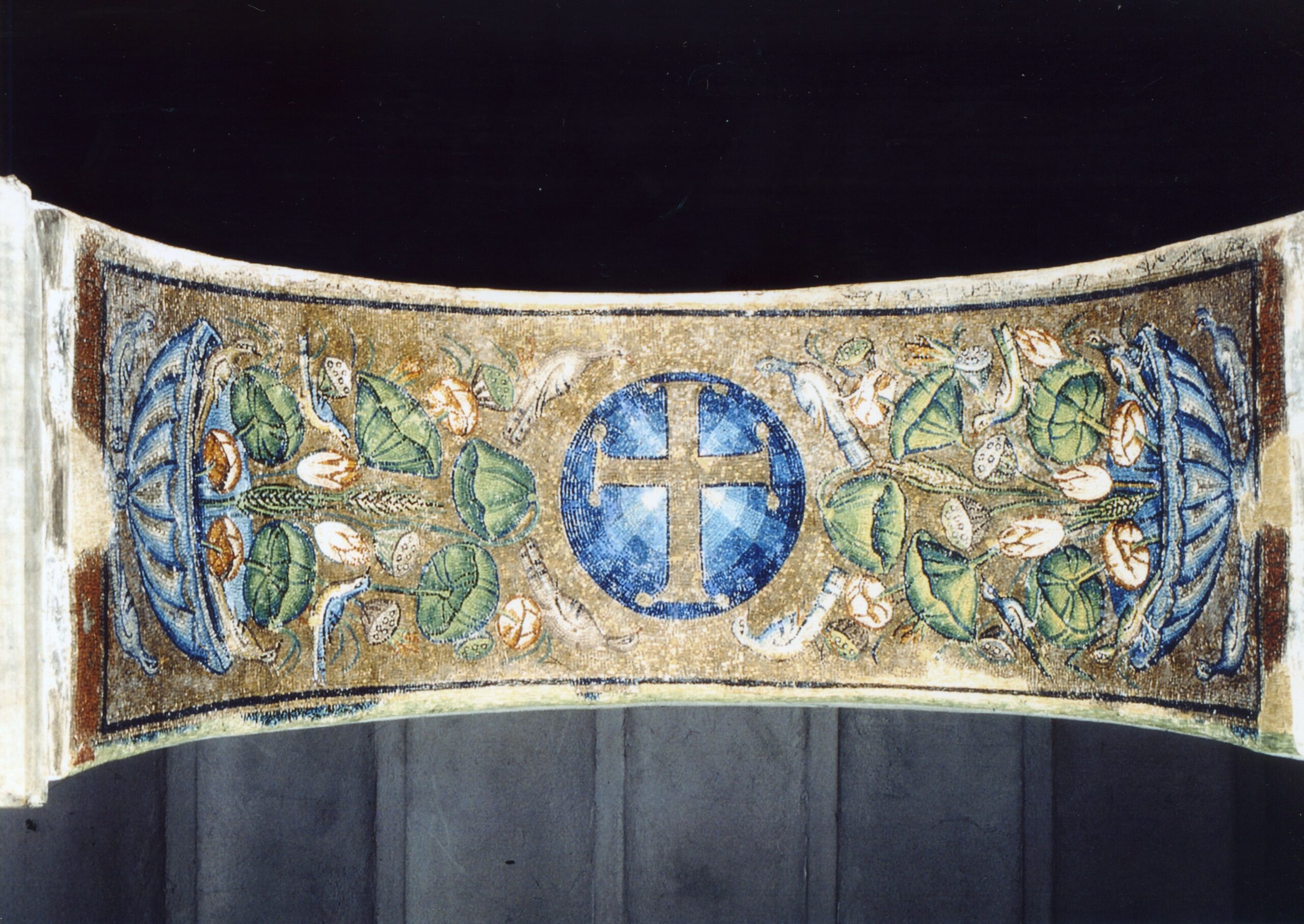 Βασιλική Αχειροποιήτου